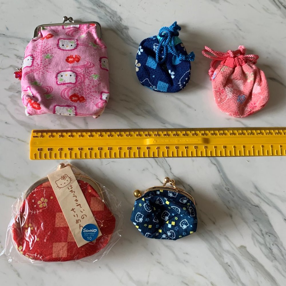 LOT of 5 HELLO KITTY POUCHES mini bags / pouches